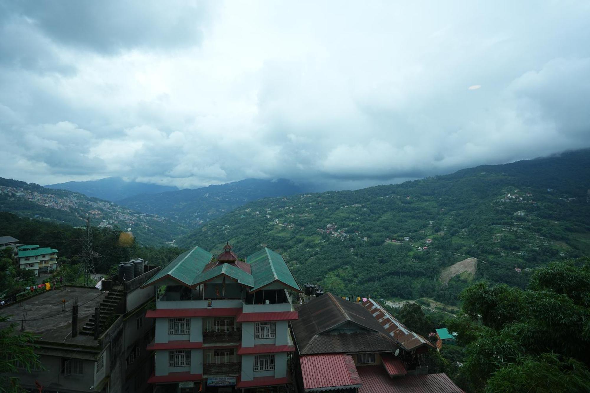 Cilantro Comfort Gangtok Exterior foto